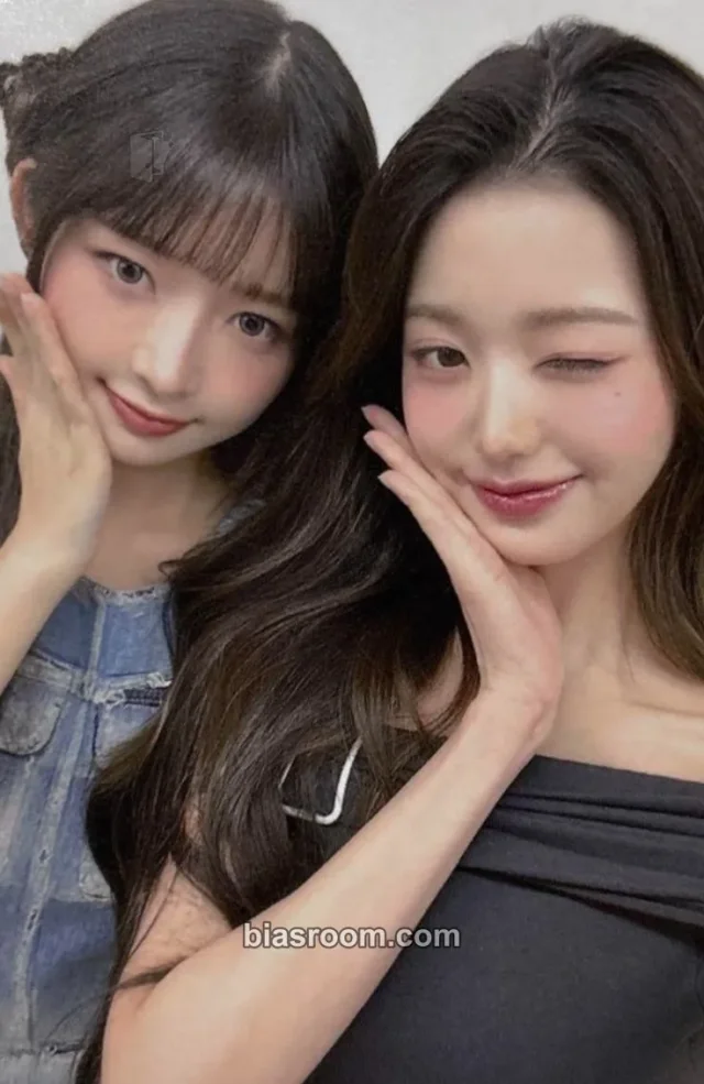 IVE - Rei & Wonyoung - ALIVE Album tokyo special event version 1