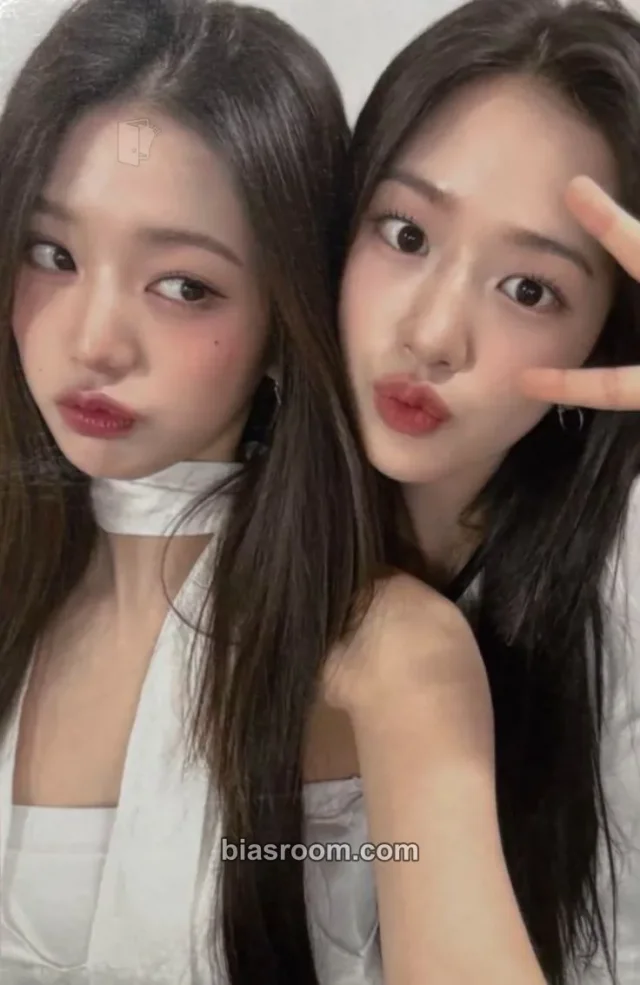 IVE - Yujin & Wonyoung - ALIVE Album tokyo special event version 2