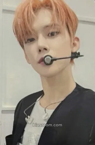 Yeonjun The Name Chapter: Freefall Photocard - TOMORROW X TOGETHER - TOMORROW X TOGETHER K-pop photocard