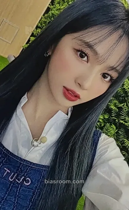 Huh Jiwon Cherry Wish Photocard - Cherry Bullet - Cherry Bullet K-pop photocard