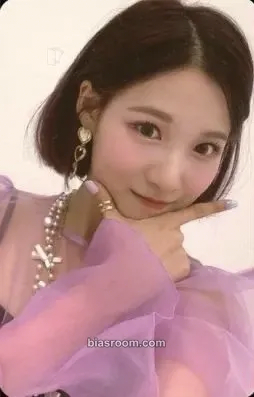 Remi Cherry Rush Photocard - Cherry Bullet - Cherry Bullet K-pop photocard