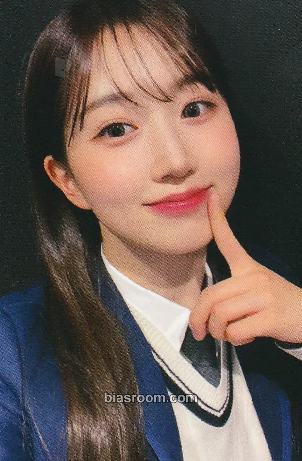 Haewon ENTWURF Photocard - NMIXX - NMIXX K-pop photocard