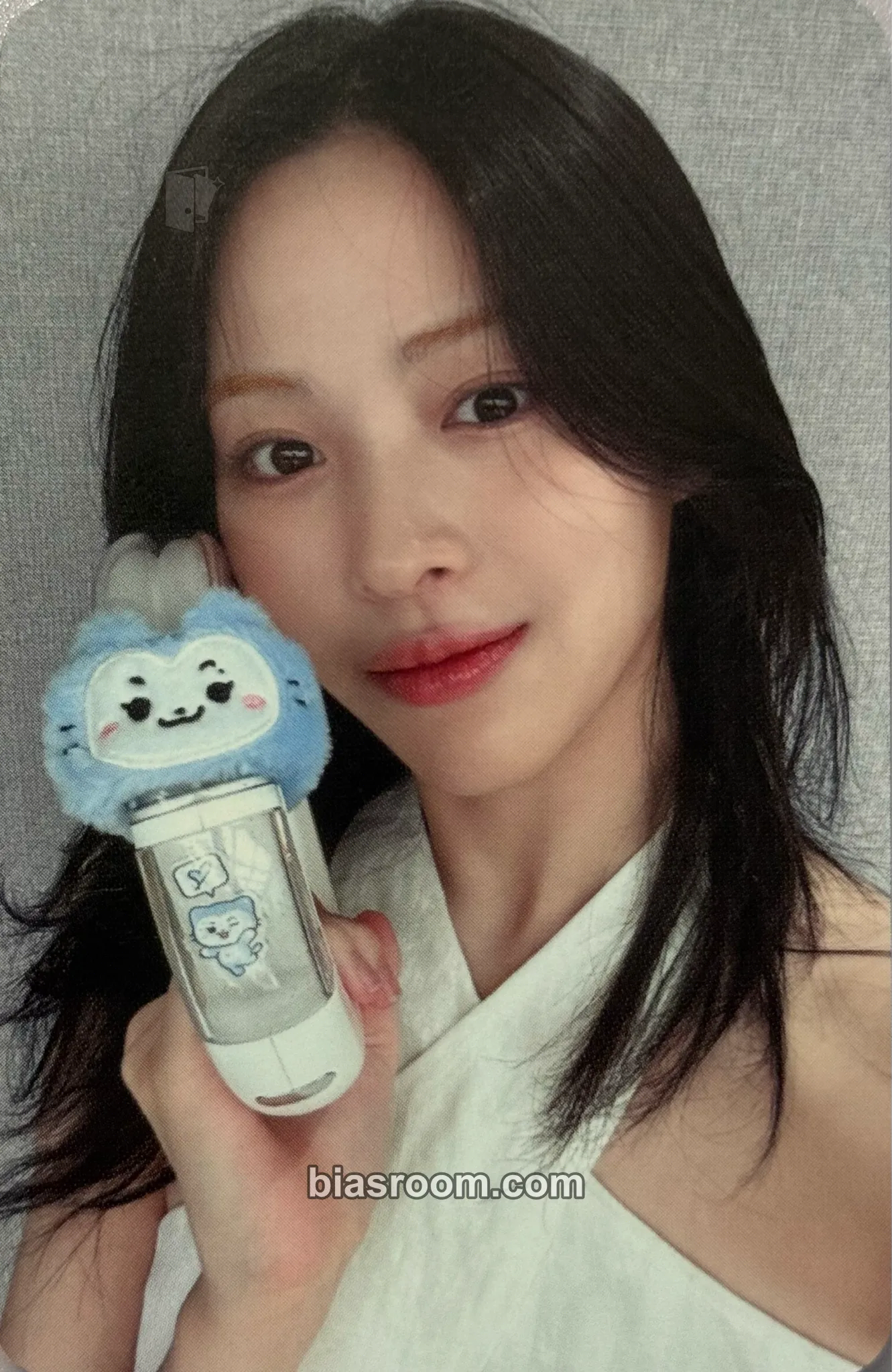 Ryujin Light Ring Ver 2 Photocard - ITZY - ITZY K-pop photocard