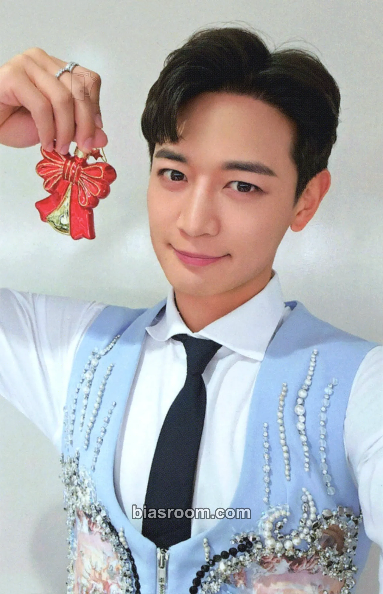 Minho Pink Christmas Photocard - SHINee - SHINee K-pop photocard