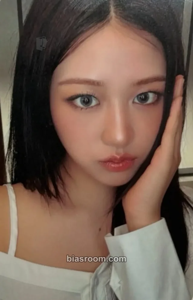 IVE - Yujin - Be Alright Album tower records lucky draw