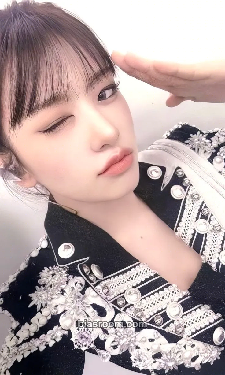 Yujin Be Alright Photocard - IVE - IVE K-pop photocard