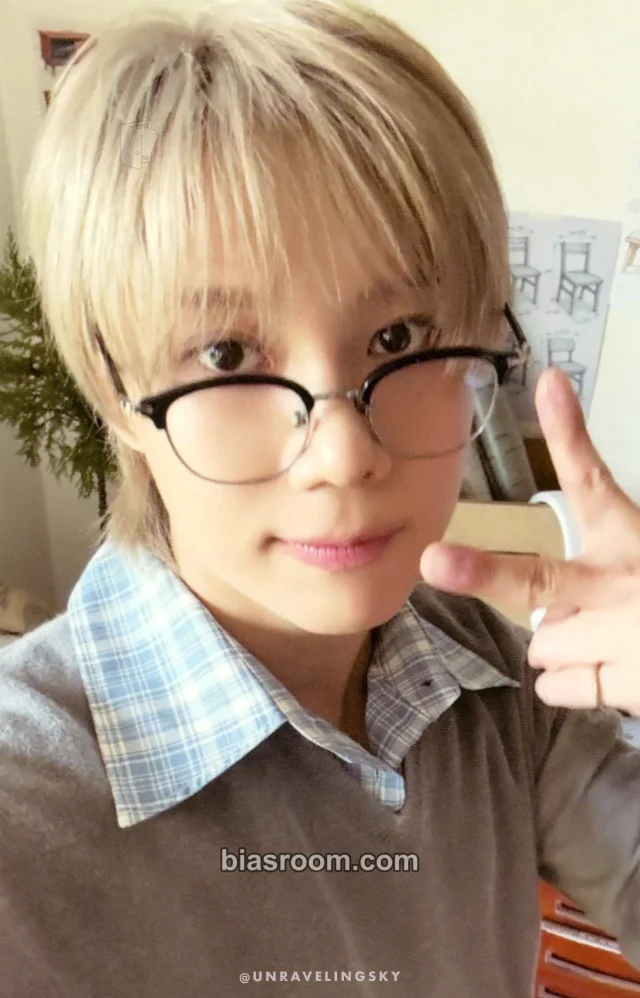 Taemin - Taemin - 2026 Season's Greetings: Joiner's Day Other ktown4u pob (pre-order benefit) season's greetings