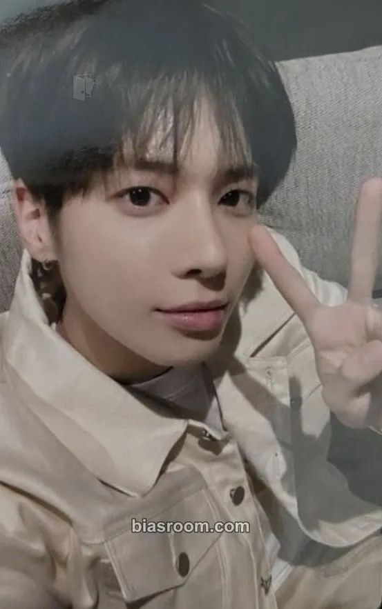 Taehyun The Name Chapter: Freefall Photocard - TOMORROW X TOGETHER - TOMORROW X TOGETHER K-pop photocard