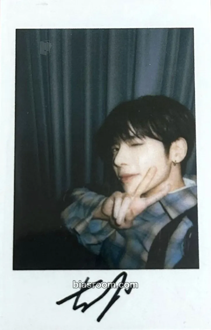 Taehyun The Name Chapter: Freefall Photocard - TOMORROW X TOGETHER - TOMORROW X TOGETHER K-pop photocard