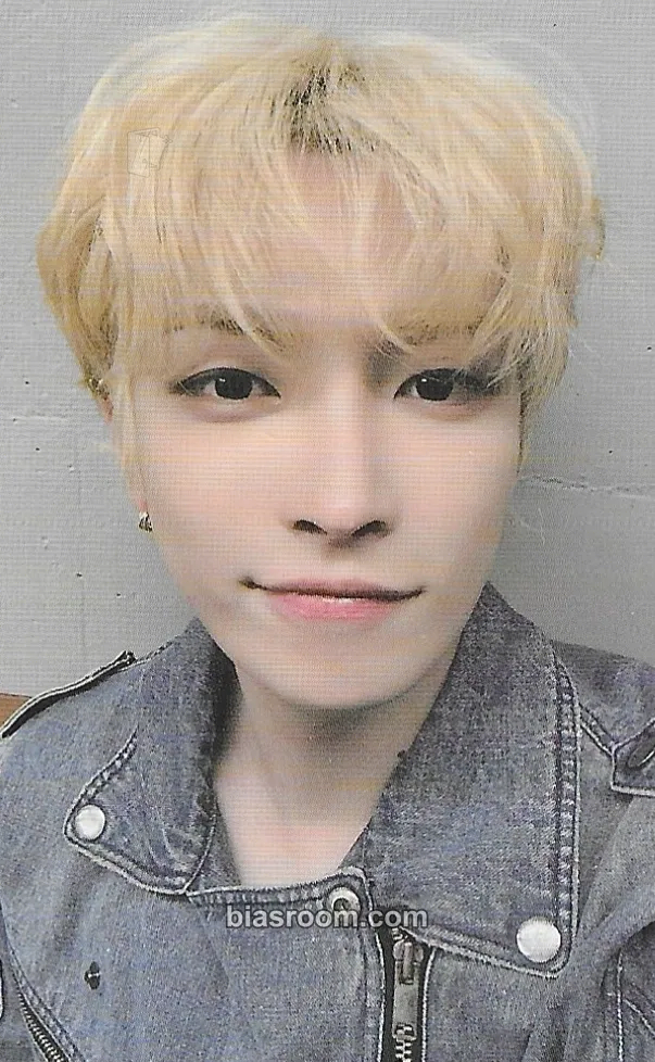 Hongjoong Towards The Light : Will To Power World Tour 2024 - 2025 Photocard - ATEEZ - ATEEZ K-pop photocard