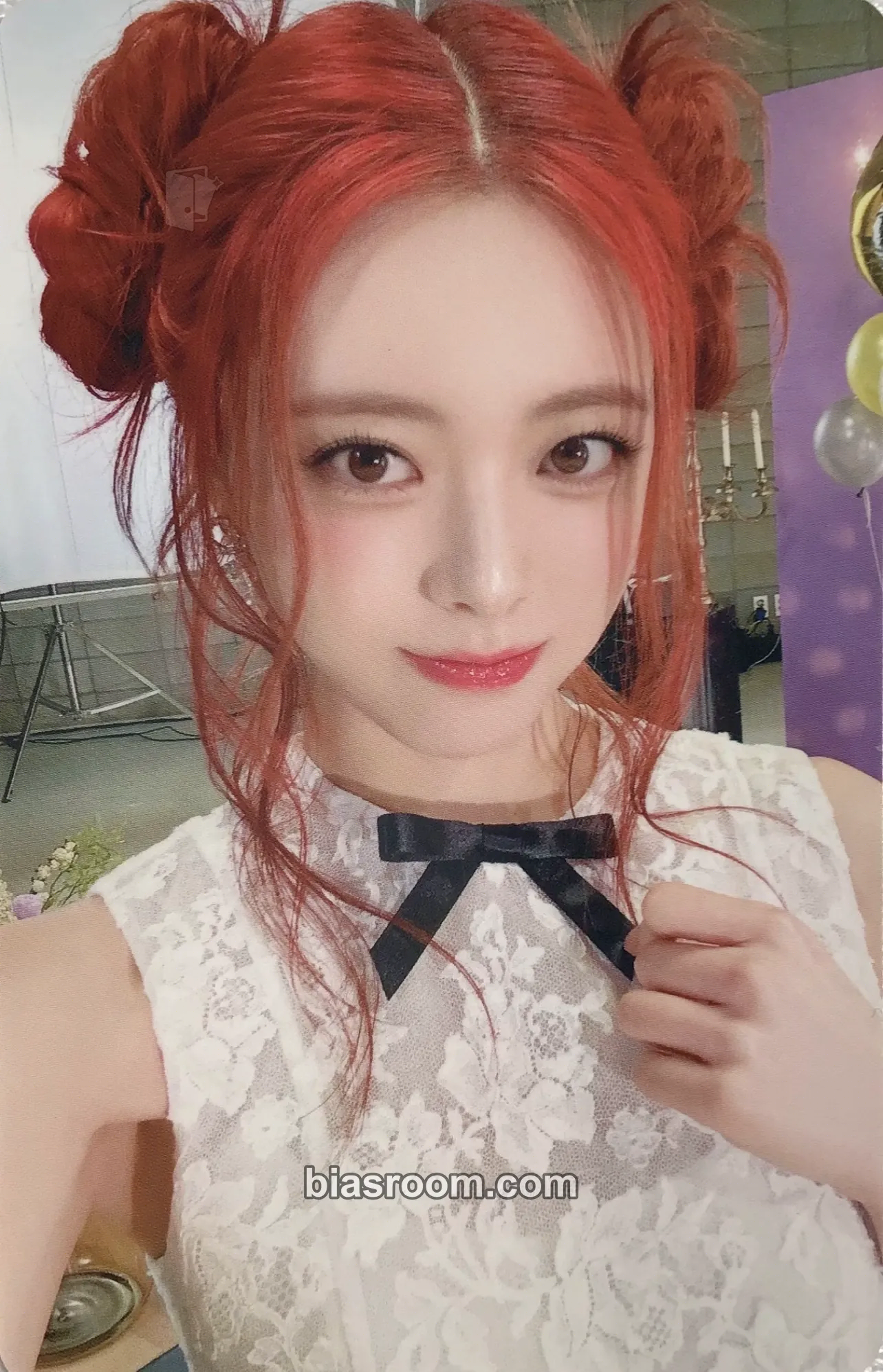 Yuna JYP JAPAN POPUP STORE 2024 Photocard - ITZY - ITZY K-pop photocard
