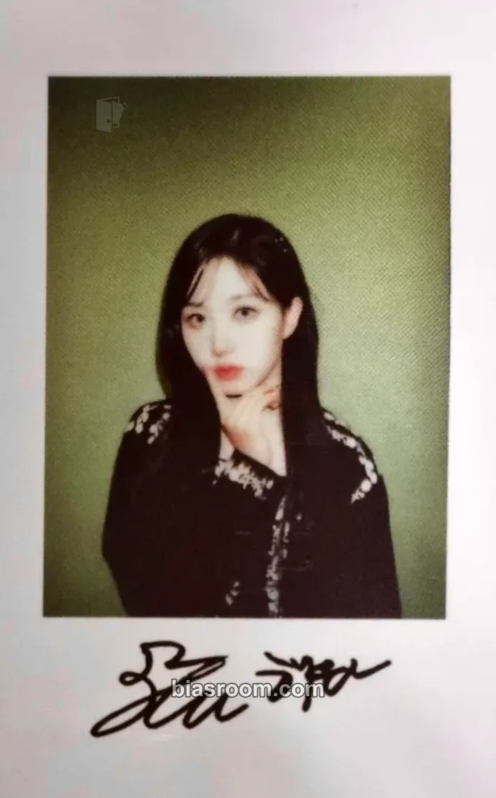 Haewon ENTWURF Photocard - NMIXX - NMIXX K-pop photocard