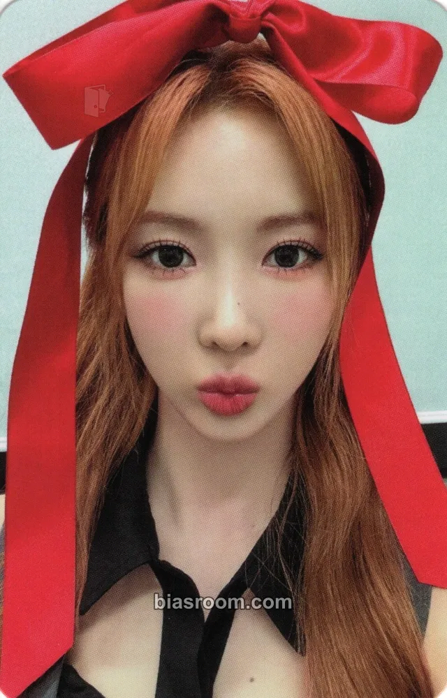 Yoohyeon VirtuouS Photocard - Dreamcatcher - Dreamcatcher K-pop photocard