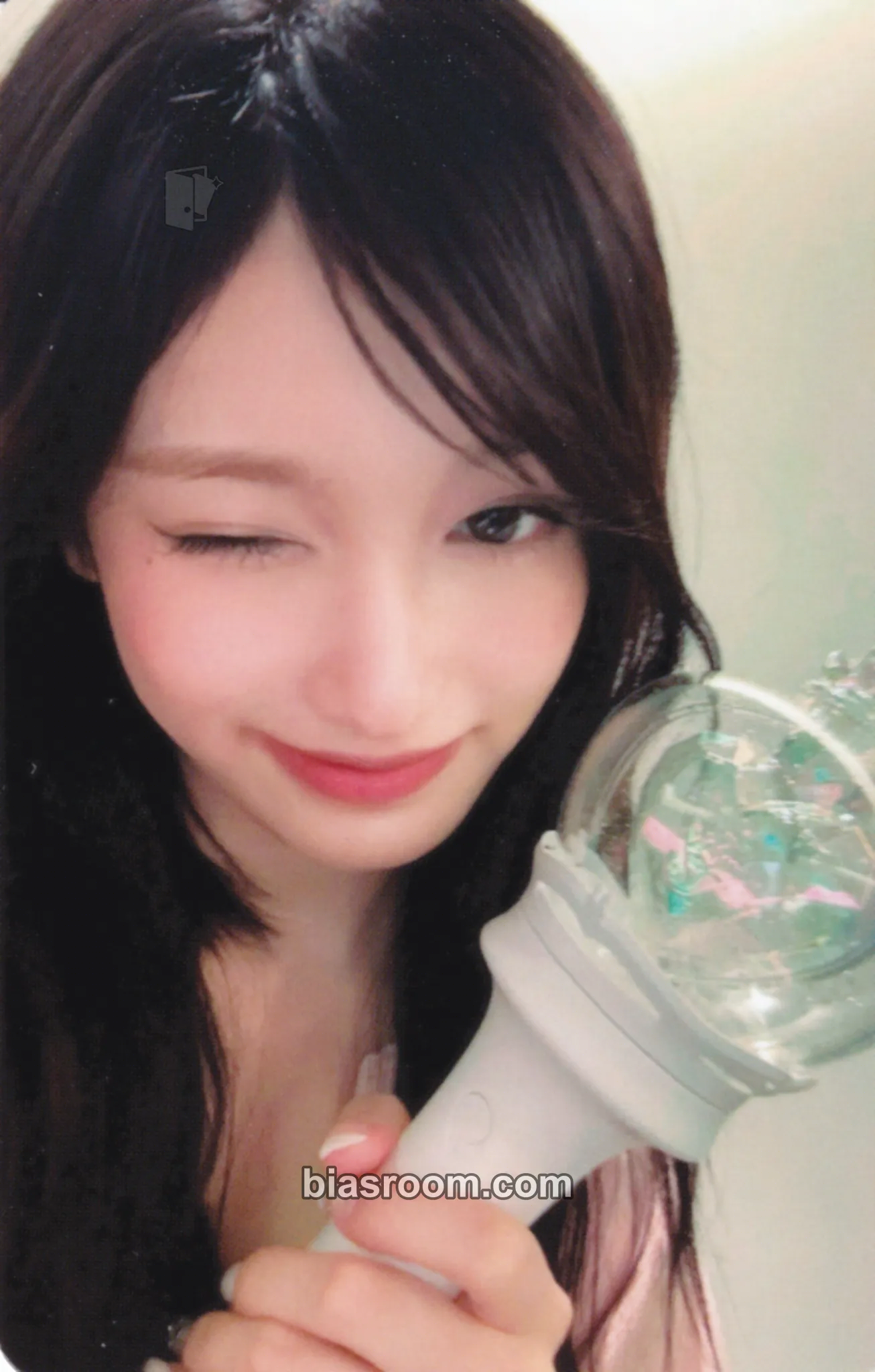 Leeseo Lightstick V2 Photocard - IVE - IVE K-pop photocard