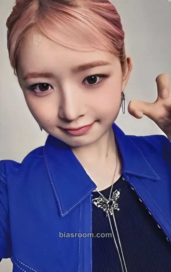 Rei IVE x MINIVE POP-UP STORE ‘MINIVE PARK’ Photocard - IVE - IVE K-pop photocard