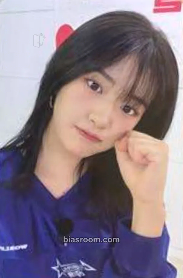 Yujin IVE x Minive Pop-up WELCOME TO MINIVE SCHOOL Photocard - IVE - IVE K-pop photocard