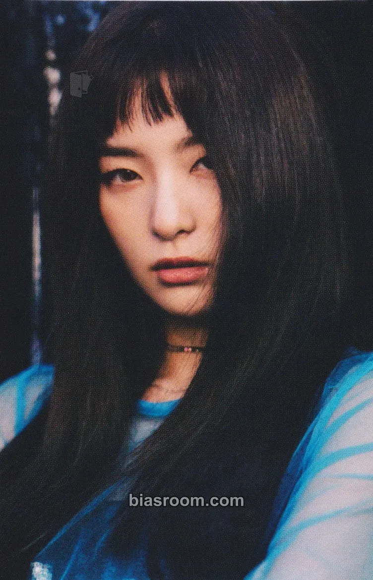 Seulgi Perfect Velvet Photocard - Red Velvet - Red Velvet K-pop photocard