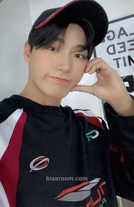 San Limitless Photocard - ATEEZ - ATEEZ K-pop photocard