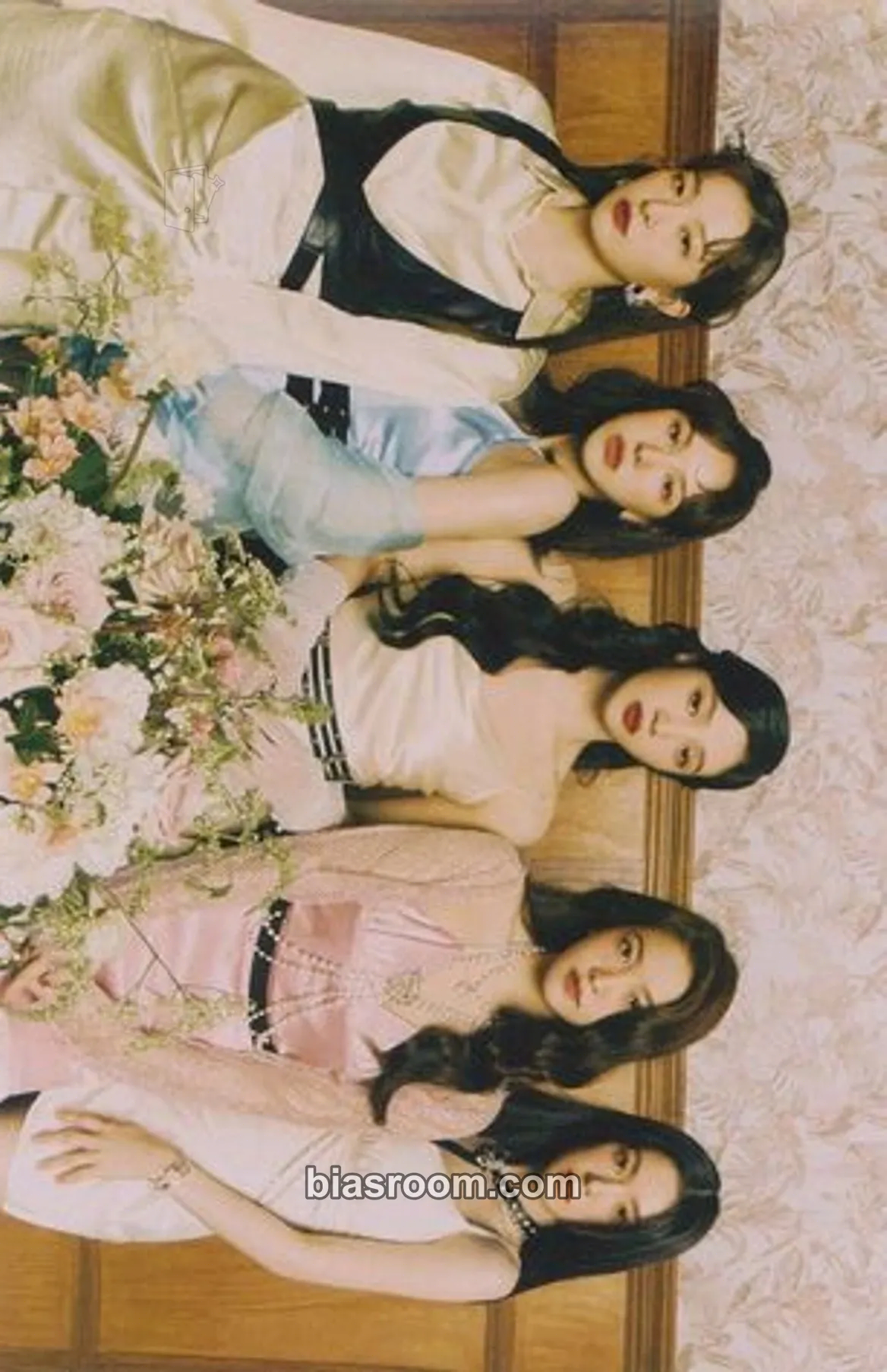 Bloom Photocard - Red Velvet - Red Velvet K-pop photocard