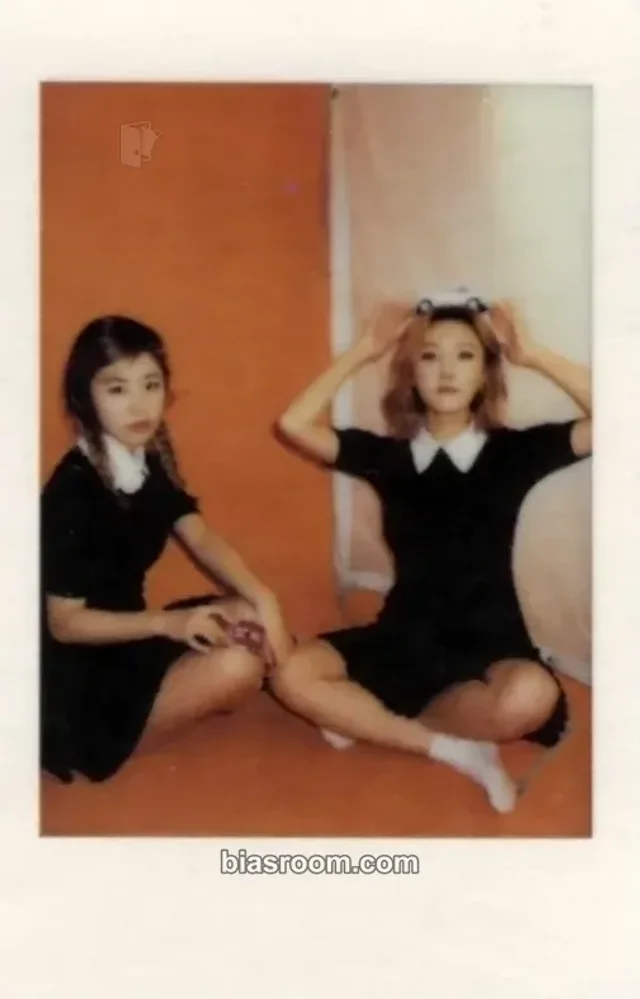 MAMAMOO - Solar & Wheein - Melting Album kihno version polaroid set