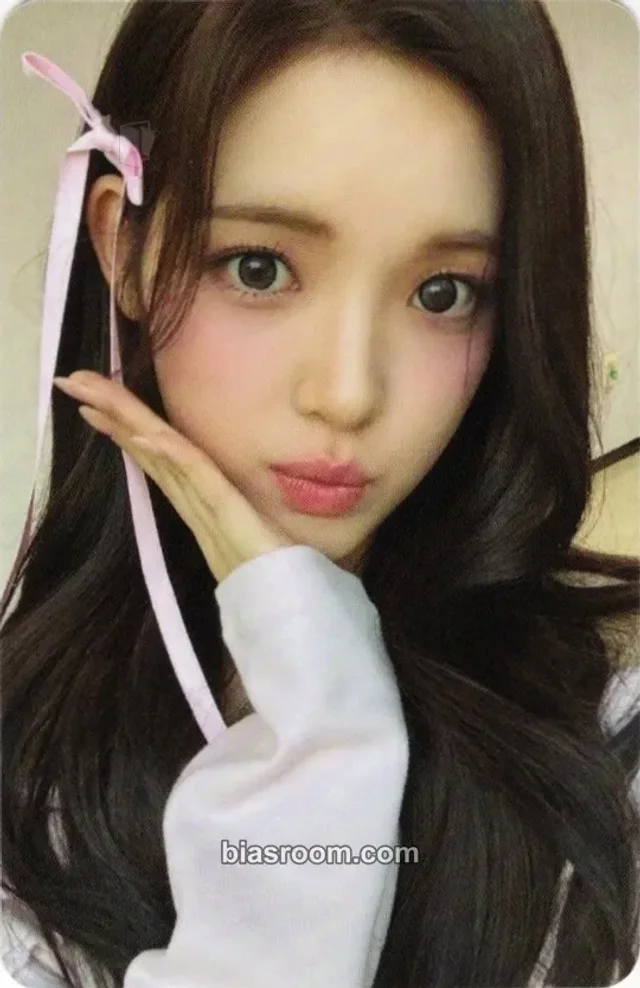 Hearts2Hearts - Yuha - FOCUS Album apple music fansign round 2