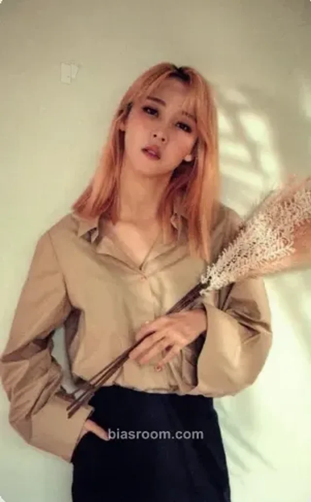 MAMAMOO - Moonbyul - Selfish Album album photocard photocard set kihno version solo album