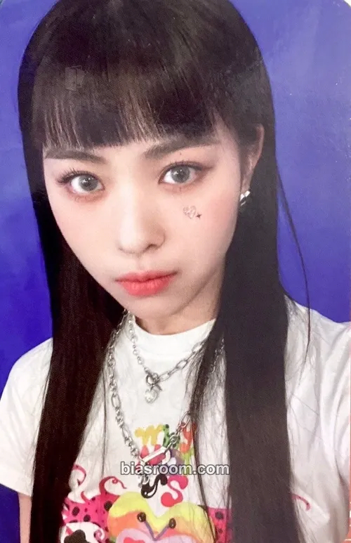 Ryujin Green Project Photocard - ITZY - ITZY K-pop photocard