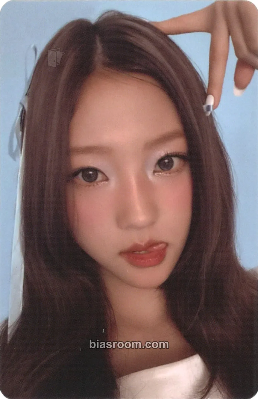 Stella FOCUS Photocard - Hearts2Hearts - Hearts2Hearts K-pop photocard