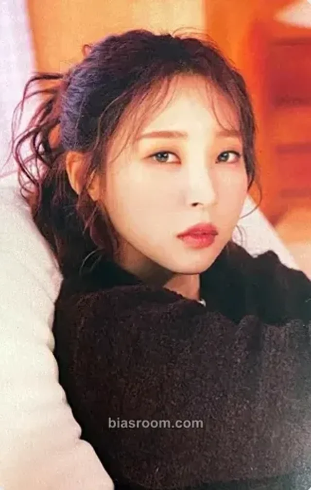 MAMAMOO - Moonbyul - Aurora Album tower records purchase benefit offline