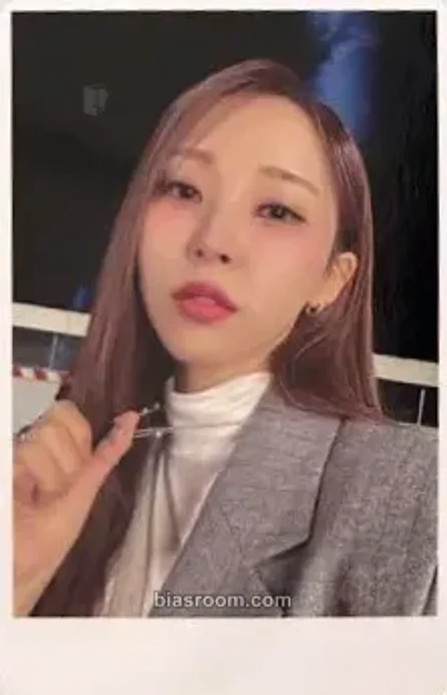 MAMAMOO - Moonbyul - Aurora Album purchase benefit japan offline special version