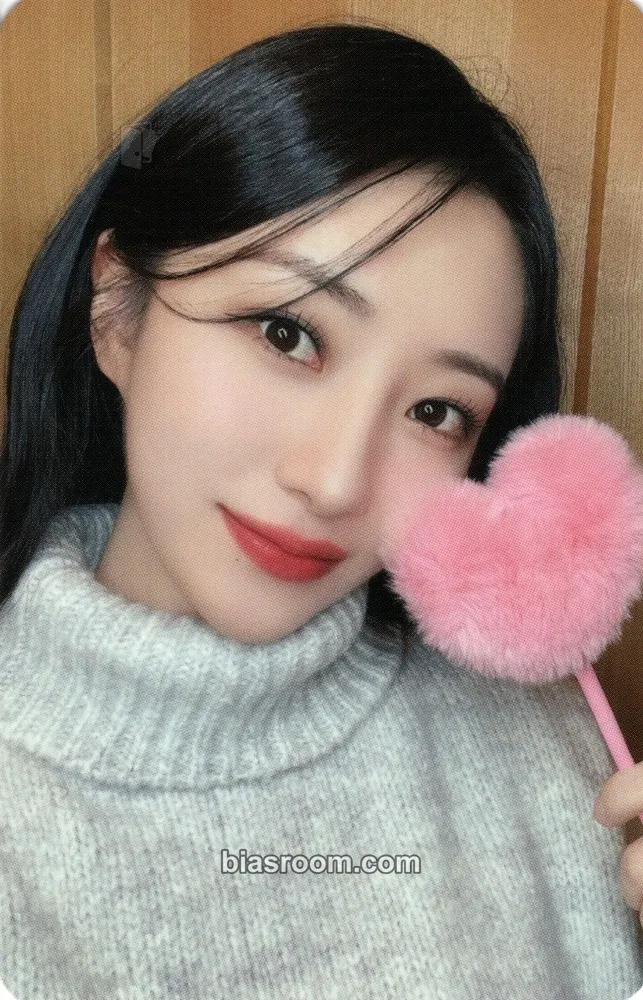 SuA My Christmas Sweet Love Photocard - Dreamcatcher - Dreamcatcher K-pop photocard