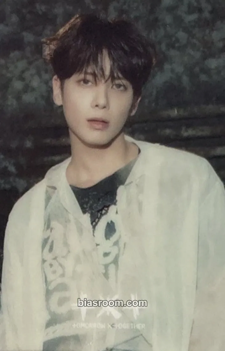 Taehyun The Name Chapter: Freefall Photocard - TOMORROW X TOGETHER - TOMORROW X TOGETHER K-pop photocard
