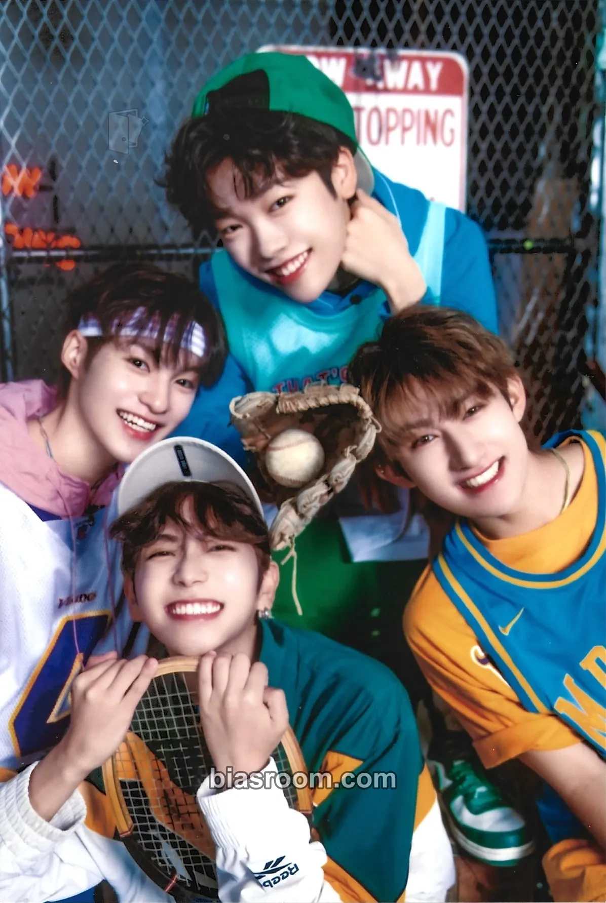 TOZ STORY - 2024 Season's Greetings Photocard - TOZ - TOZ K-pop photocard