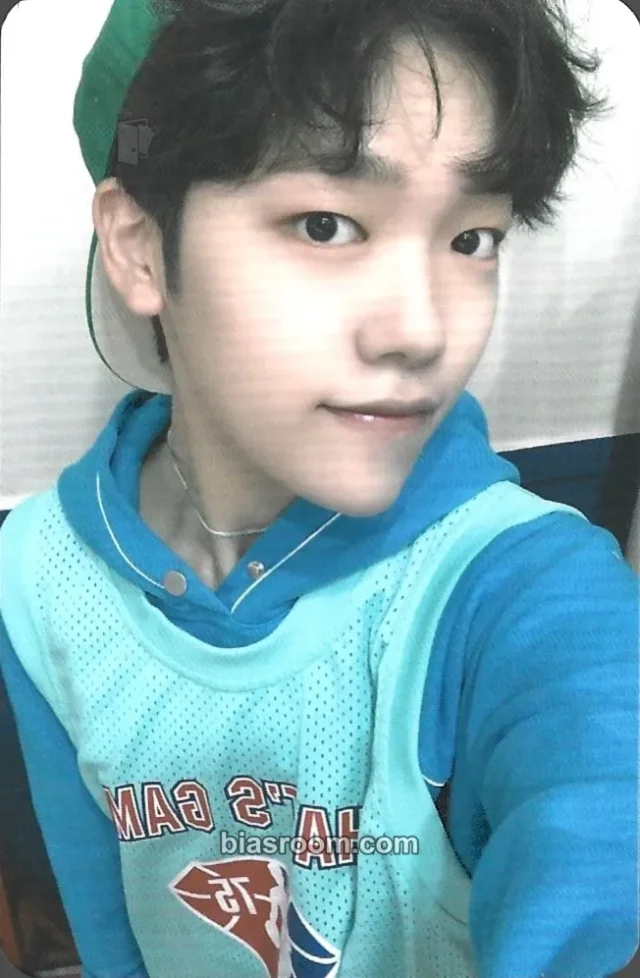 TOZ - Other season's greetings merch photocard photocard set