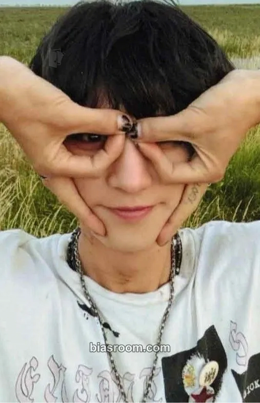 Chanyeol Upside Down Photocard - EXO - EXO K-pop photocard