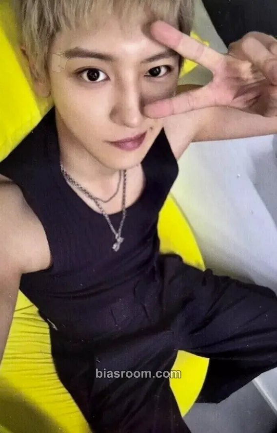 Chanyeol Black Out Photocard - EXO - EXO K-pop photocard