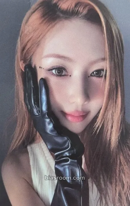 Yoohyeon Fallen Angels & Dreams Of Angels Photocard - Dreamcatcher - Dreamcatcher K-pop photocard