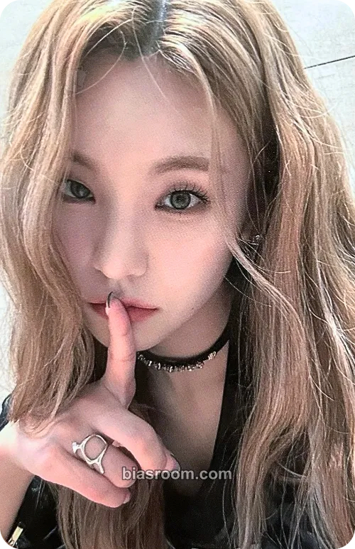 Yeji KILL MY DOUBT Photocard - ITZY - ITZY K-pop photocard