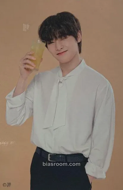 I.N Stray Kids Cafe Photocard - Stray Kids - Stray Kids K-pop photocard