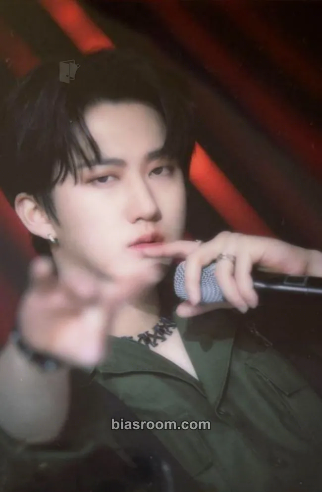 Changbin Stray Kids Cafe Photocard - Stray Kids - Stray Kids K-pop photocard