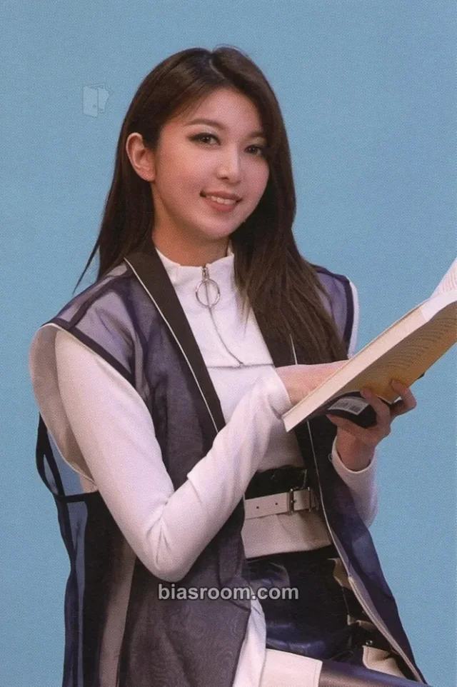 Dreamcatcher - Dami - Kcon 2021 Event ar postcard merch