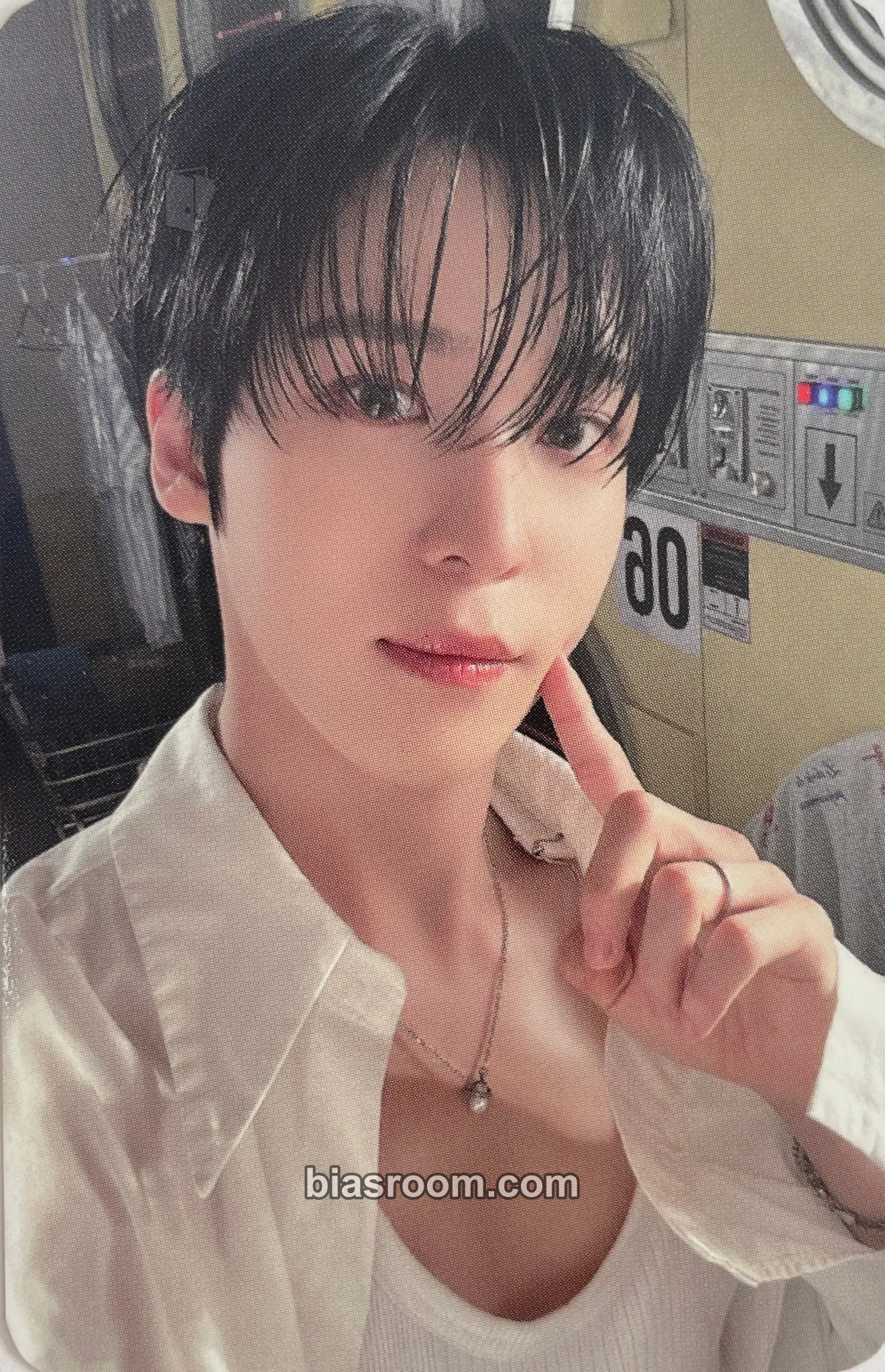 Yunho GOLDEN HOUR : Part.3 Photocard - ATEEZ - ATEEZ K-pop photocard