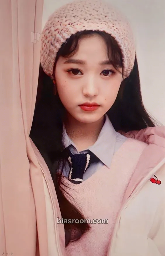 Wonyoung Wonyoung x Kirsh Photocard - IVE - IVE K-pop photocard