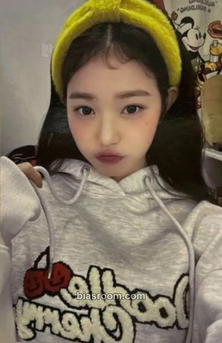 Wonyoung Wonyoung x Kirsh Photocard - IVE - IVE K-pop photocard