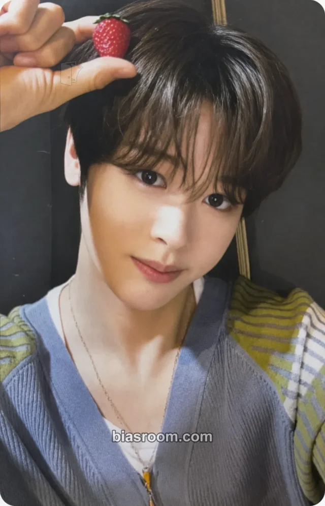 CLOSE YOUR EYES - Ma Jingxiang - ETERNALT Album jewel case version yetimall video call (fancall) round 2