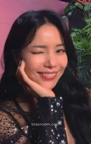 Solar TRAVEL Photocard - MAMAMOO - MAMAMOO K-pop photocard