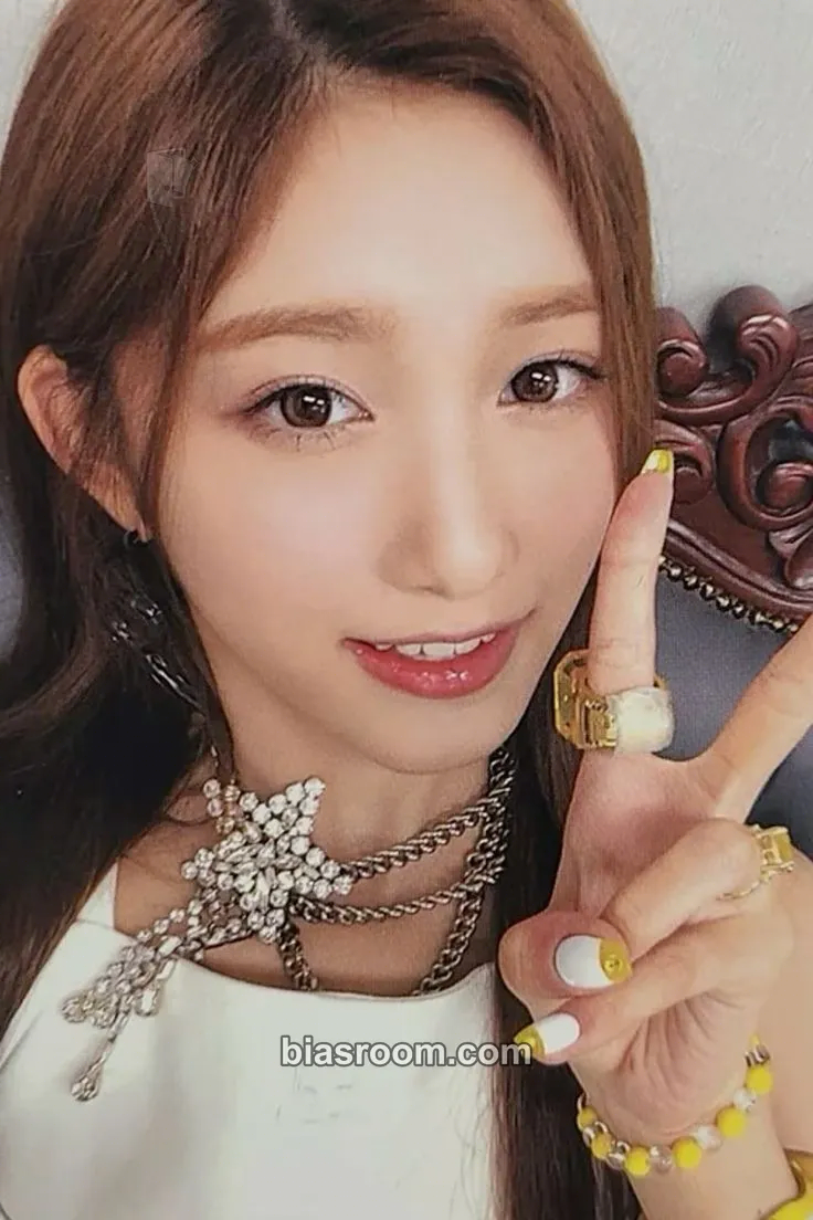 Leeseo After LIKE Photocard - IVE - IVE K-pop photocard