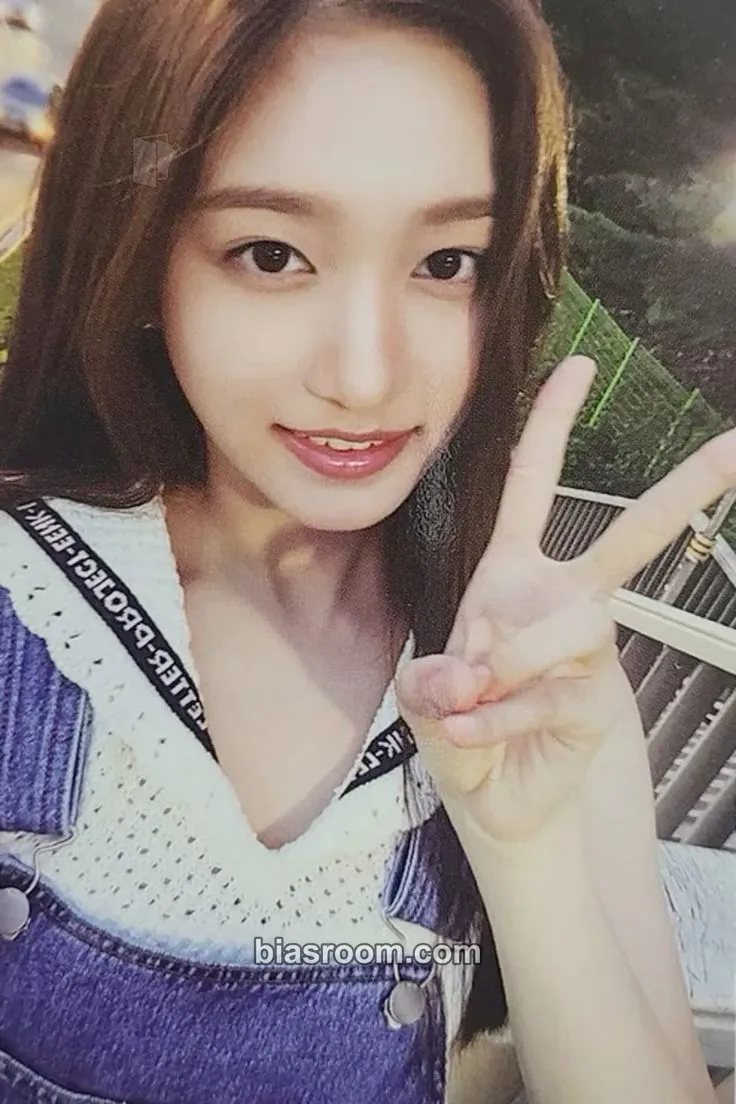 Leeseo After LIKE Photocard - IVE - IVE K-pop photocard