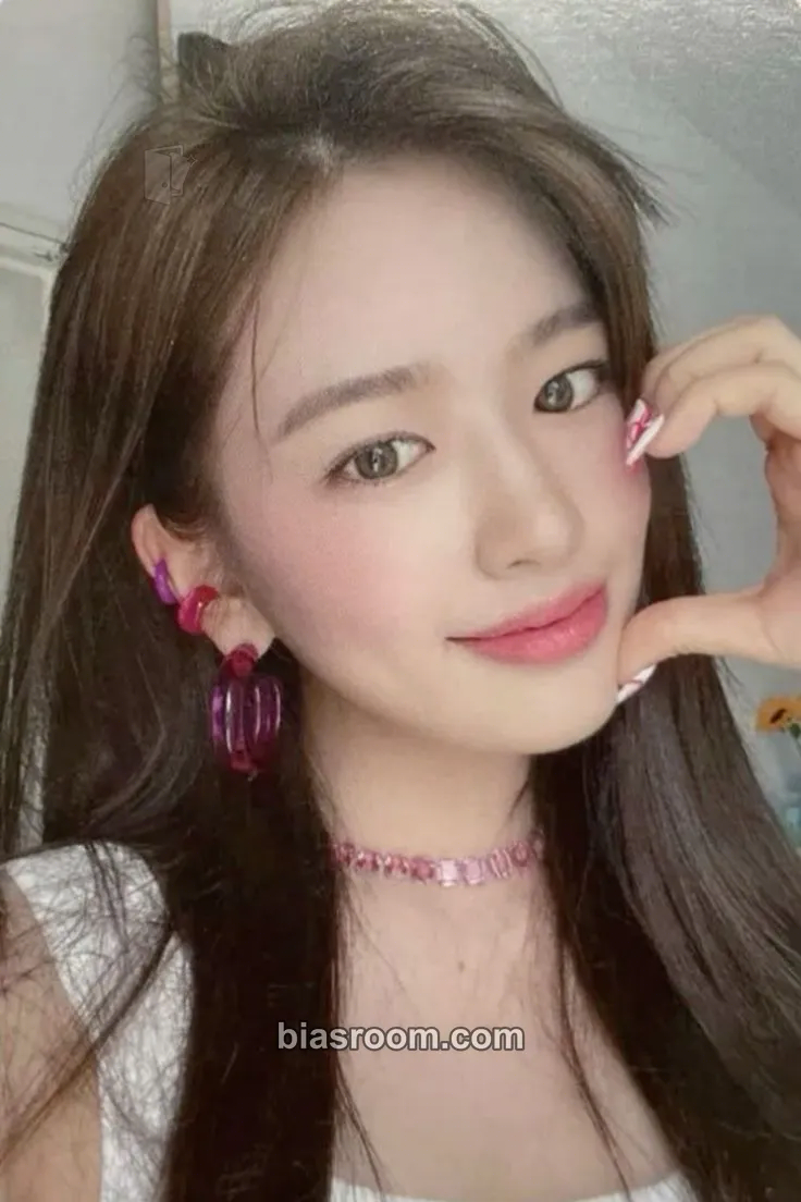 Yujin After LIKE Photocard - IVE - IVE K-pop photocard