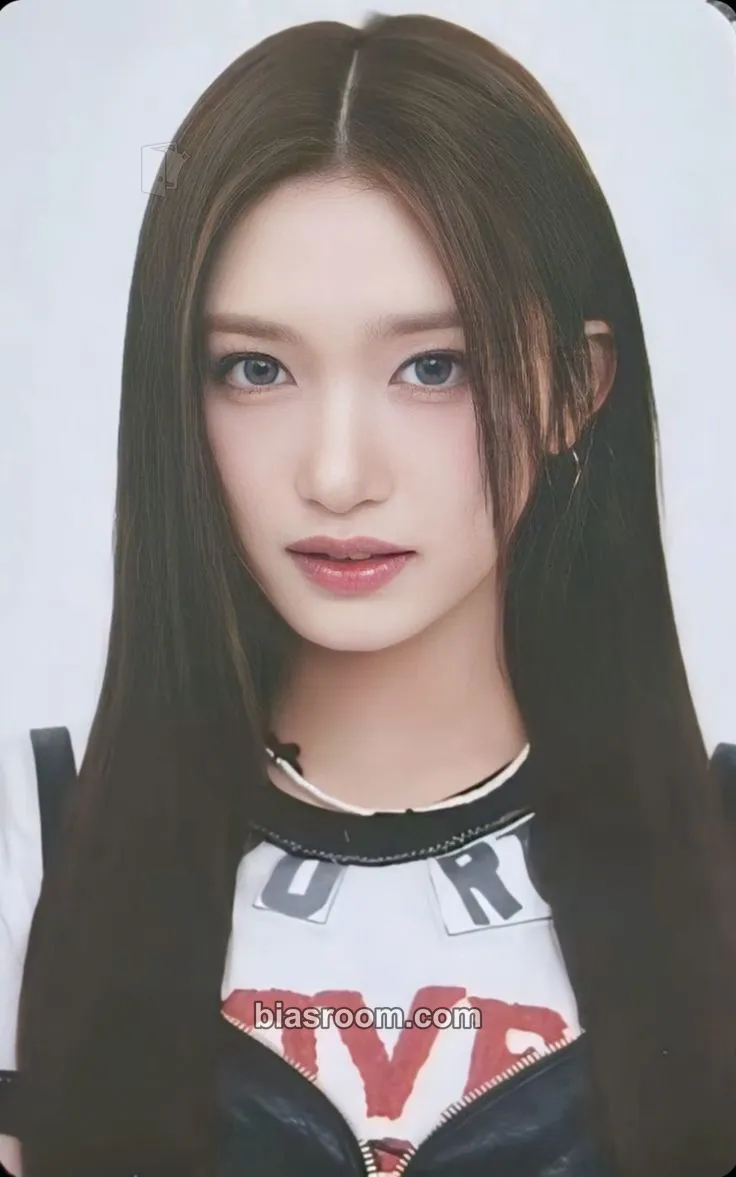 Leeseo IVE The 1st World Tour : Show What I Have Photocard - IVE - IVE K-pop photocard